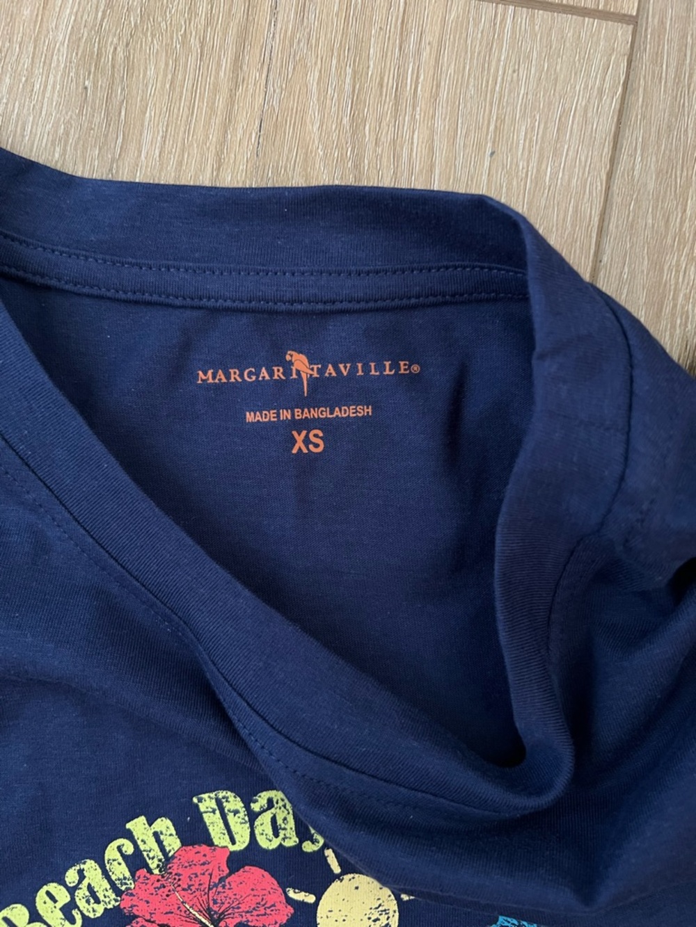 MARGARITAVILLE Beach Day Every Day Graphic Top NWT - Picture 7 of 8